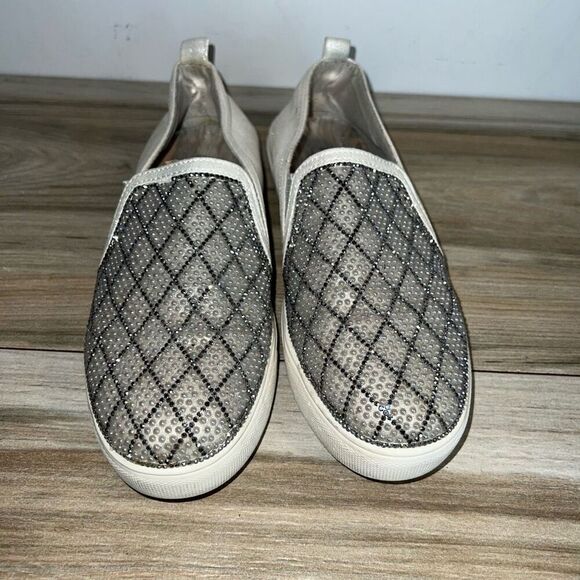 Carlos by Carlos Santana Sienna Slip-On Sneaker Women’s 6 Silver Rhinestone Embl - Picture 2 of 6